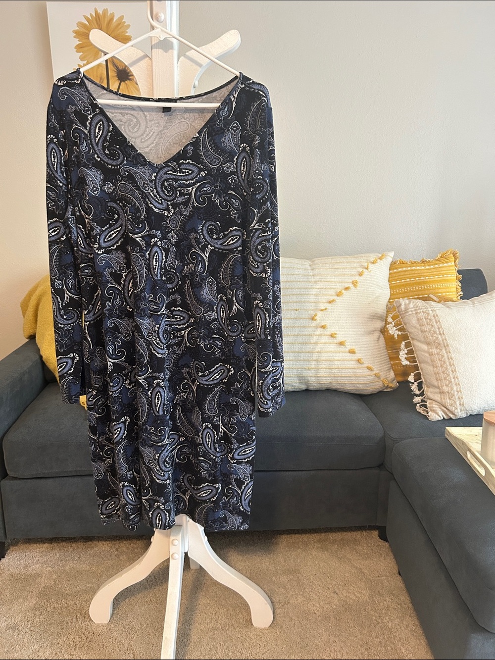 J. Jill Navy Paisley V-Neck Long Sleeve Dress